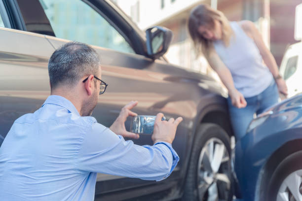 Professional Full Coverage Car Insurance technician working in Silver Lake, KS